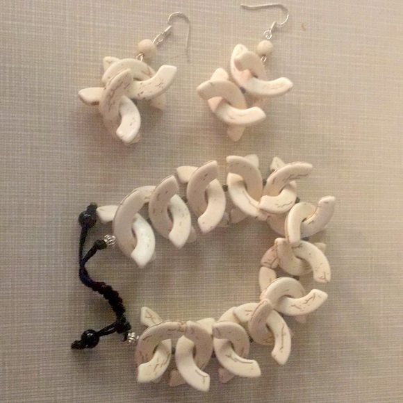 New beautiful artwork White Howlite Bracelet Set - Picture 6 of 11